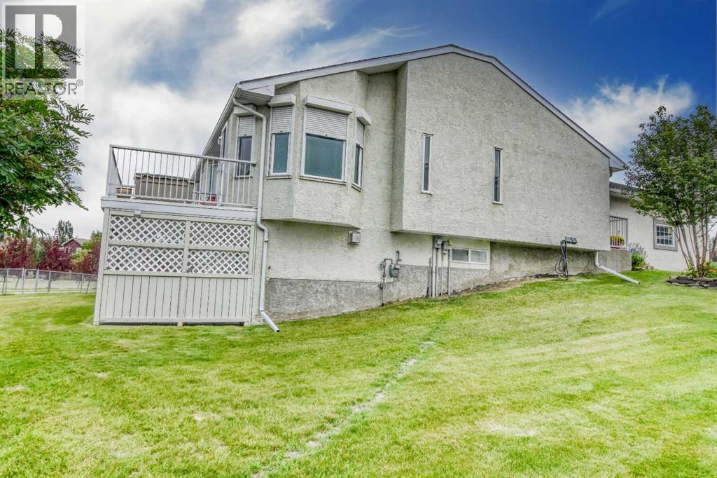 33 Strathmore Lakes Bay - 10