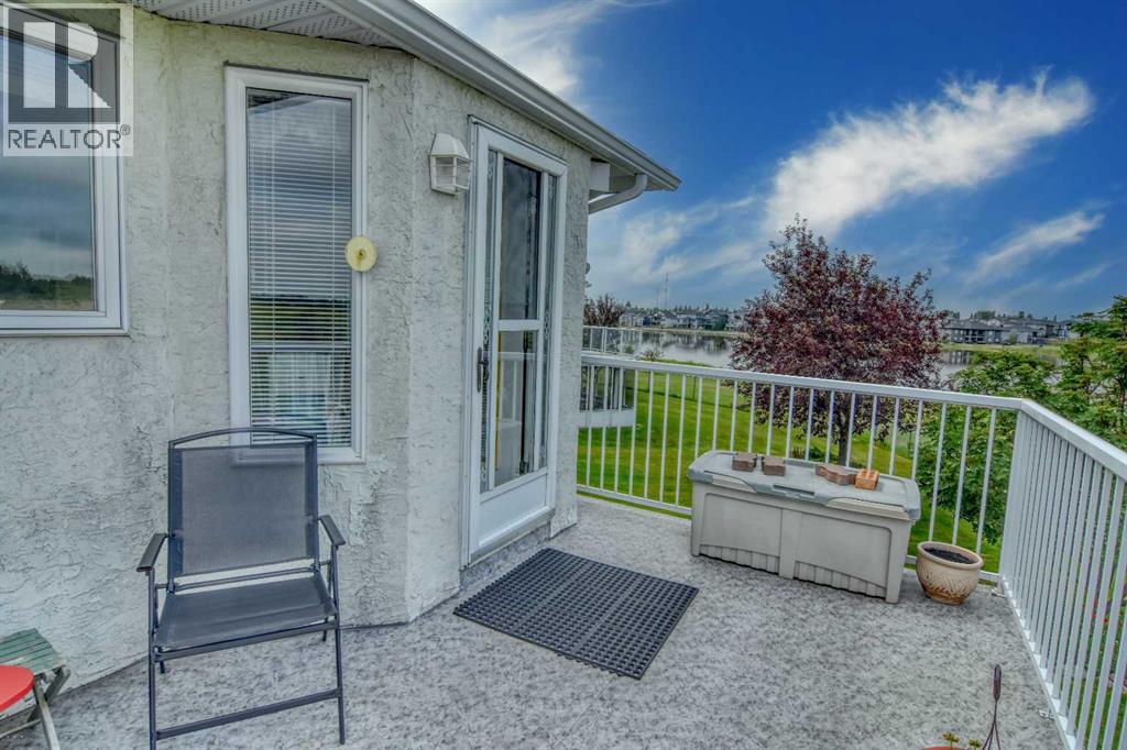 33 Strathmore Lakes Bay - 17