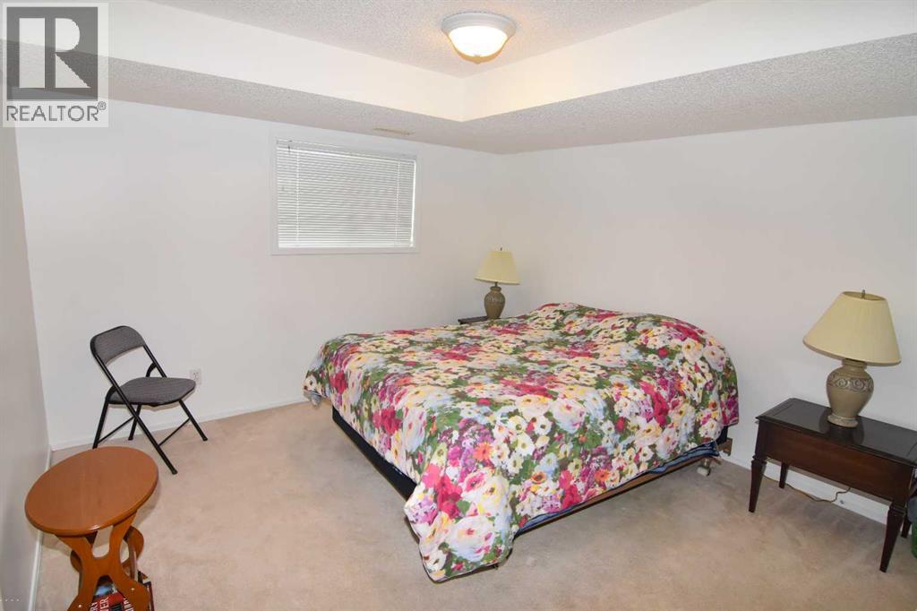 33 Strathmore Lakes Bay - 40