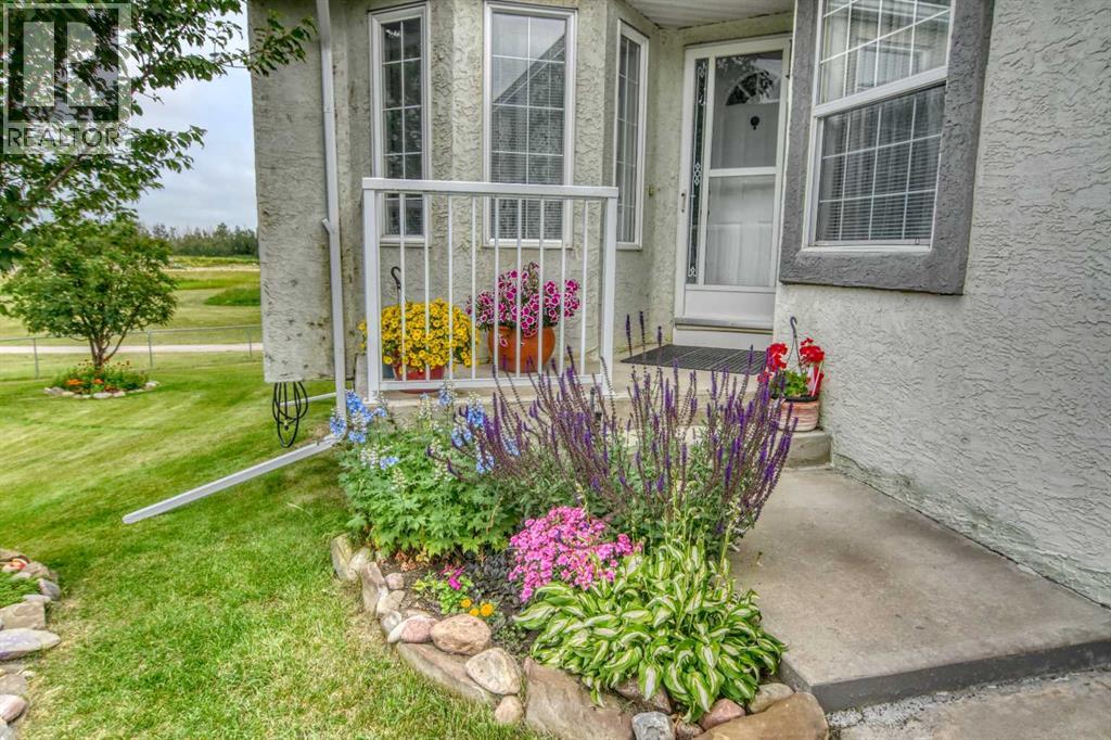 33 Strathmore Lakes Bay - 12