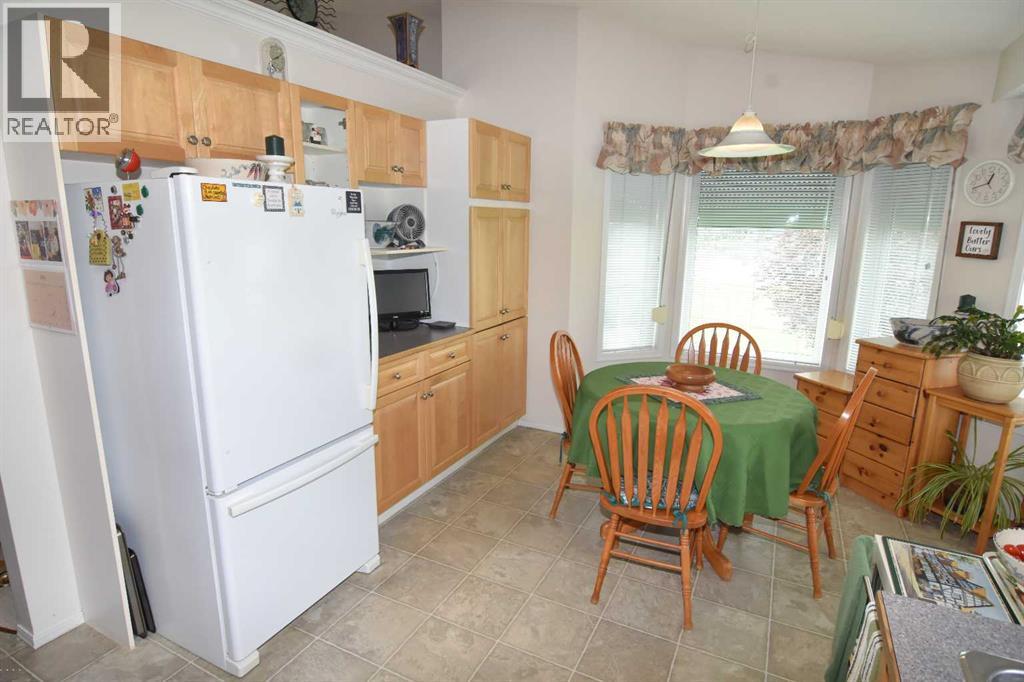 33 Strathmore Lakes Bay - 23