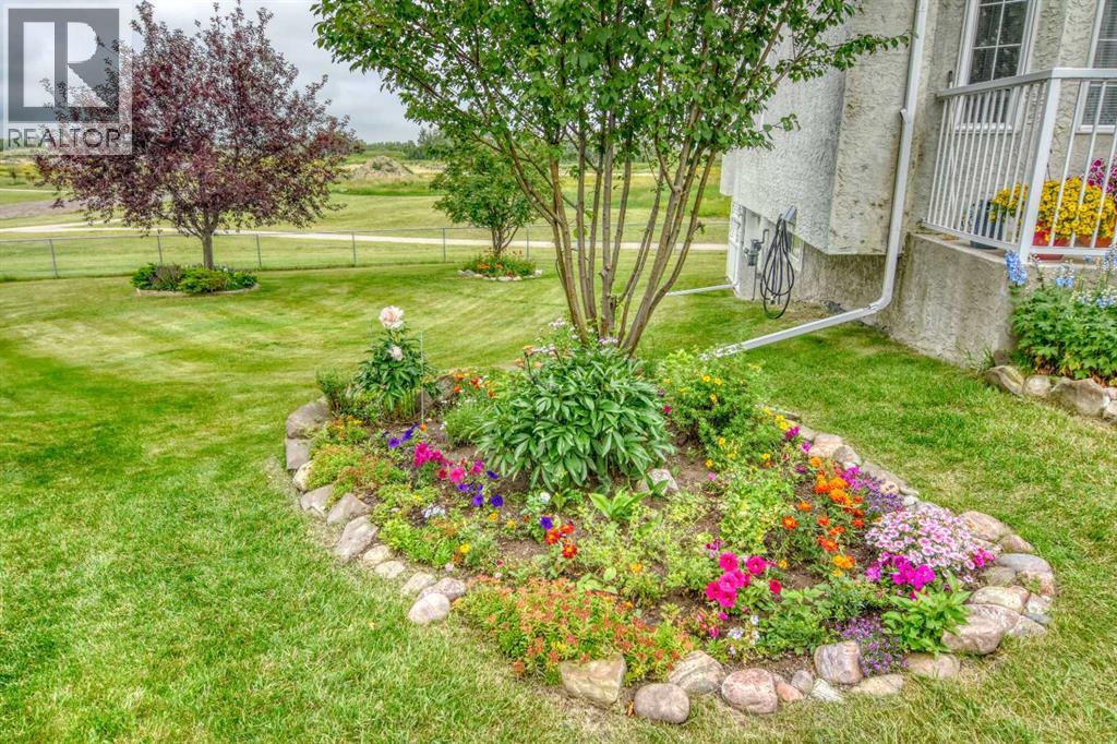 33 Strathmore Lakes Bay - 16