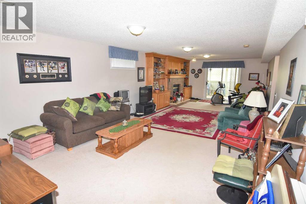 33 Strathmore Lakes Bay - 37