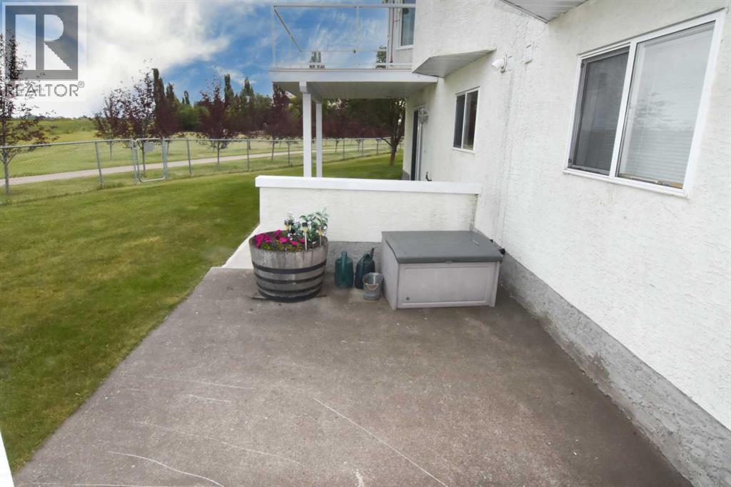 33 Strathmore Lakes Bay - 43