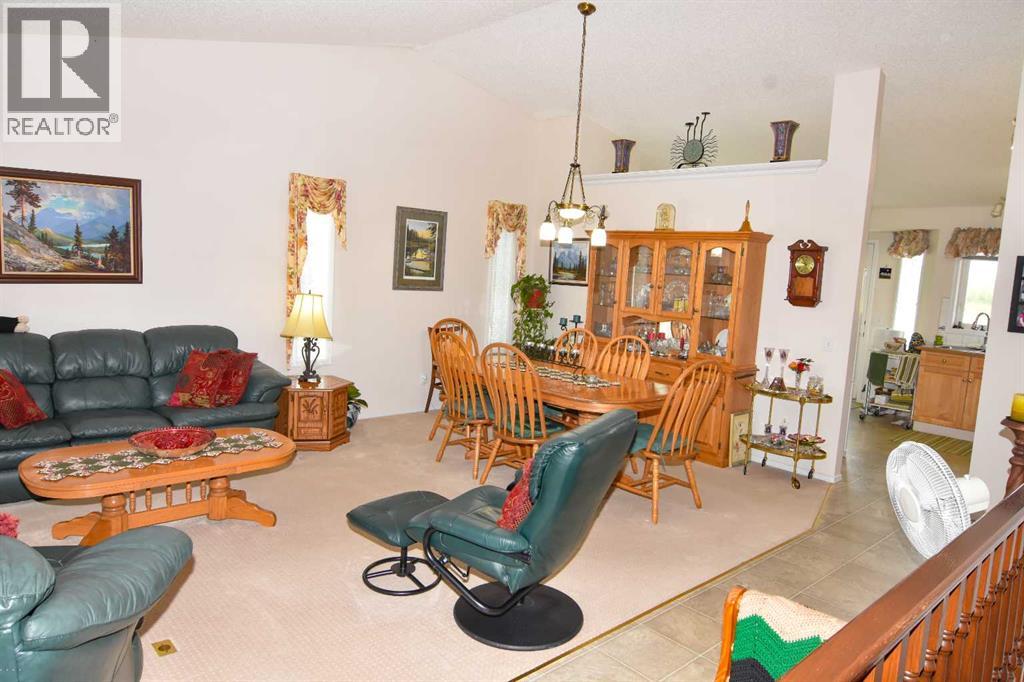33 Strathmore Lakes Bay - 19