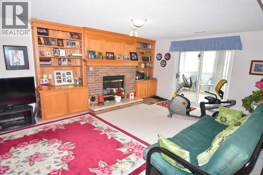 33 Strathmore Lakes Bay - 34