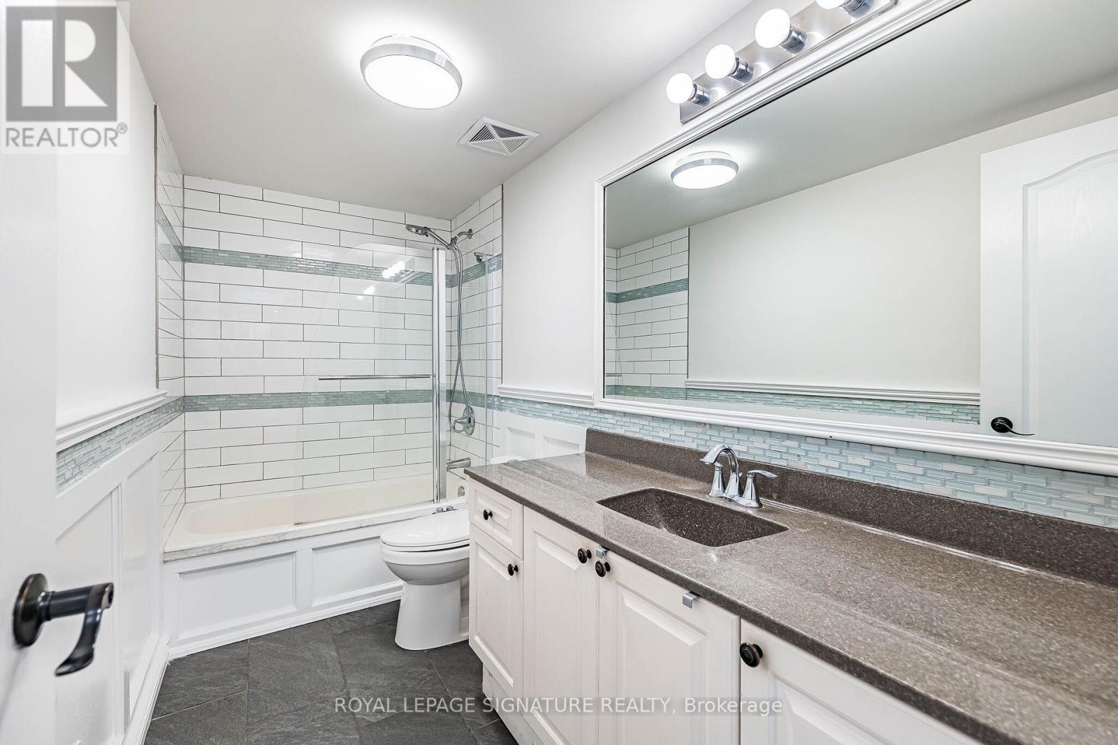 #17 3985 EGLINTON AVENUE W - Image 27