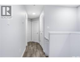 3pc Bathroom - 857 Elliott Street, Regina, SK S4N3E3 Photo 13