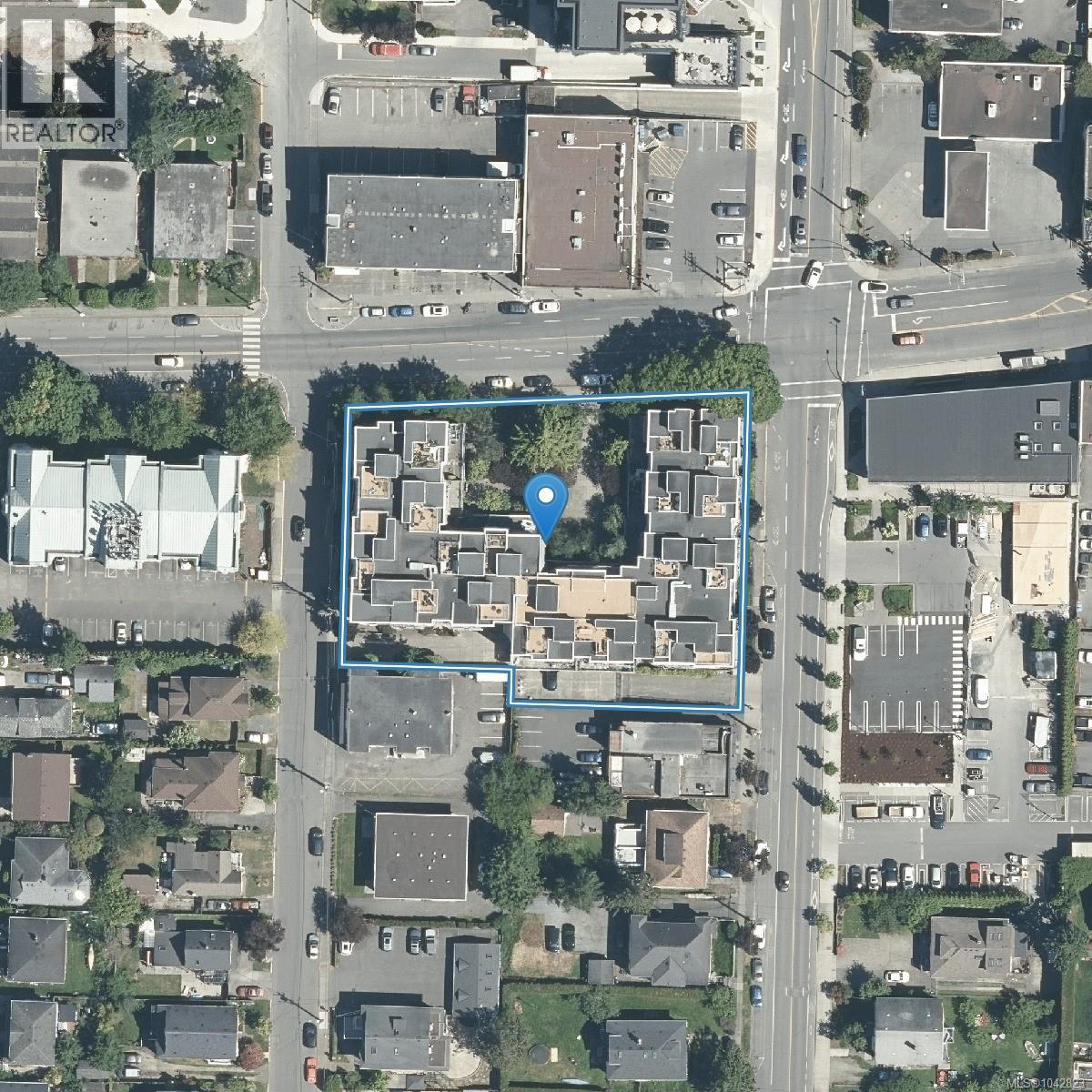 320 1315 Esquimalt Road, Esquimalt