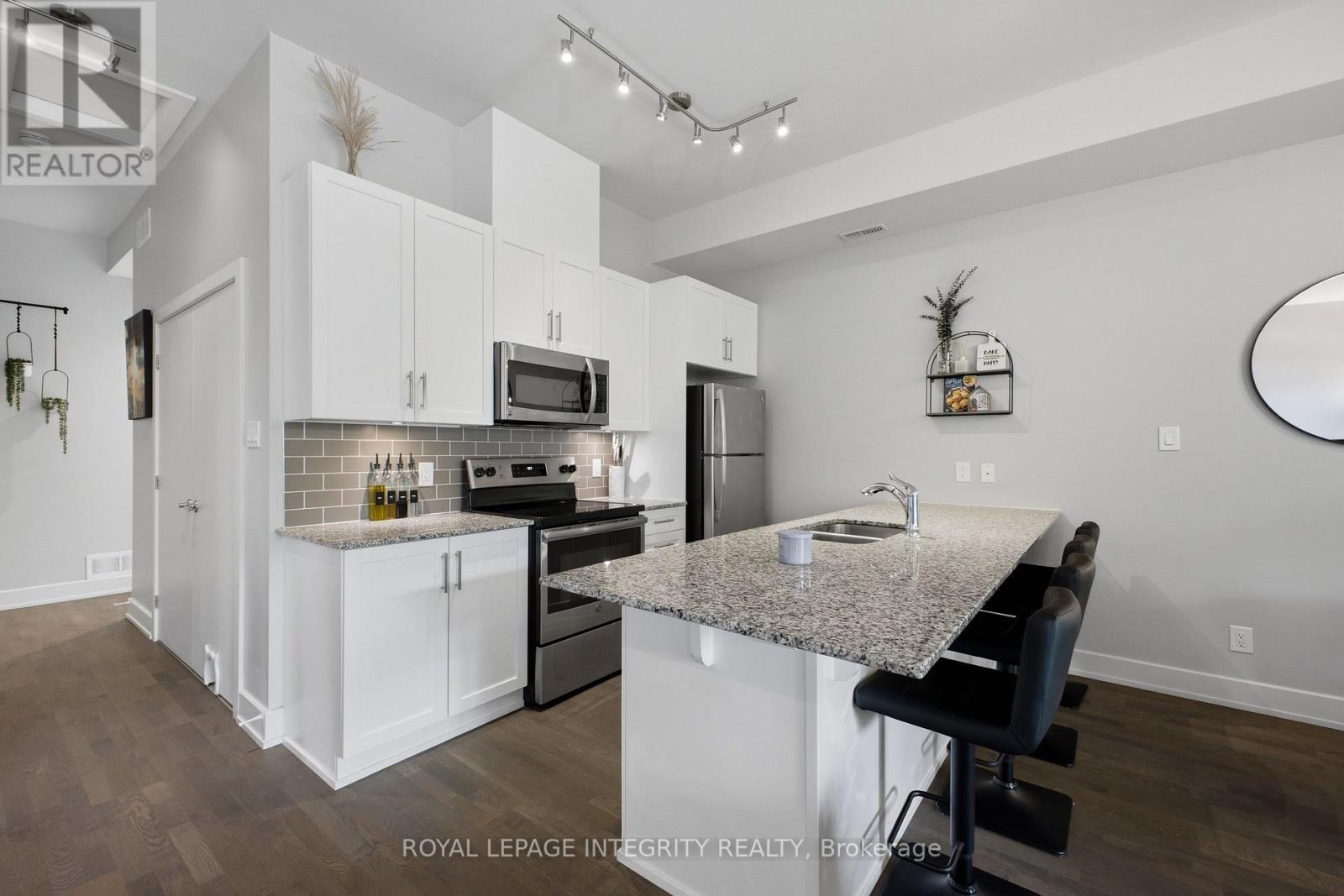 2 Bed, 2 Bath House for Sale in Ottawa – 48 BERGERON PRIVATE W, Ottawa – MLS# X13581272 - Image 11