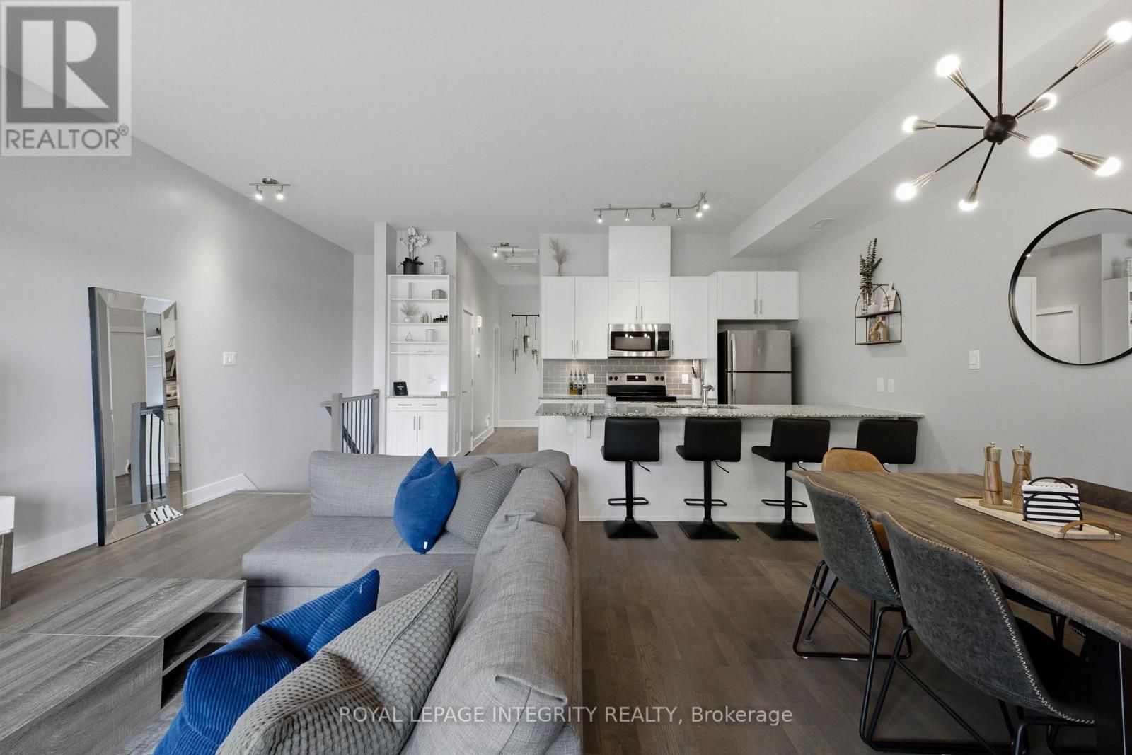 2 Bed, 2 Bath House for Sale in Ottawa – 48 BERGERON PRIVATE W, Ottawa – MLS# X13581272 - Image 18