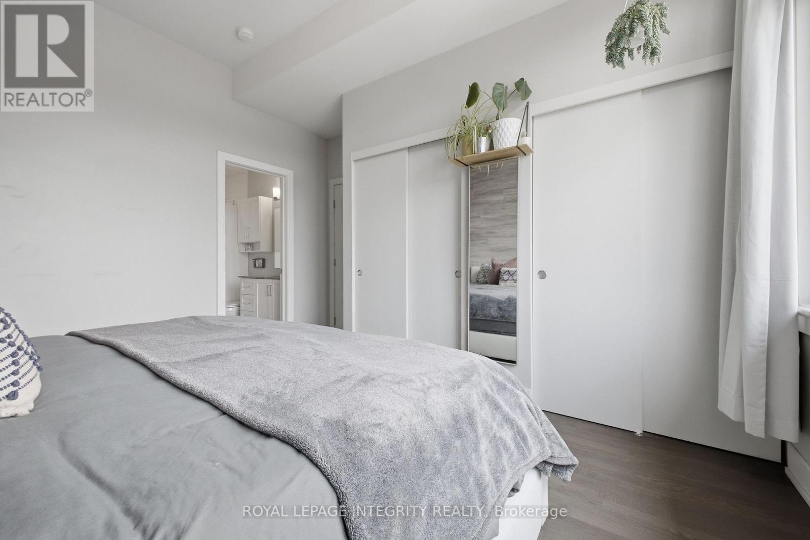 2 Bed, 2 Bath House for Sale in Ottawa – 48 BERGERON PRIVATE W, Ottawa – MLS# X13581272 - Image 24