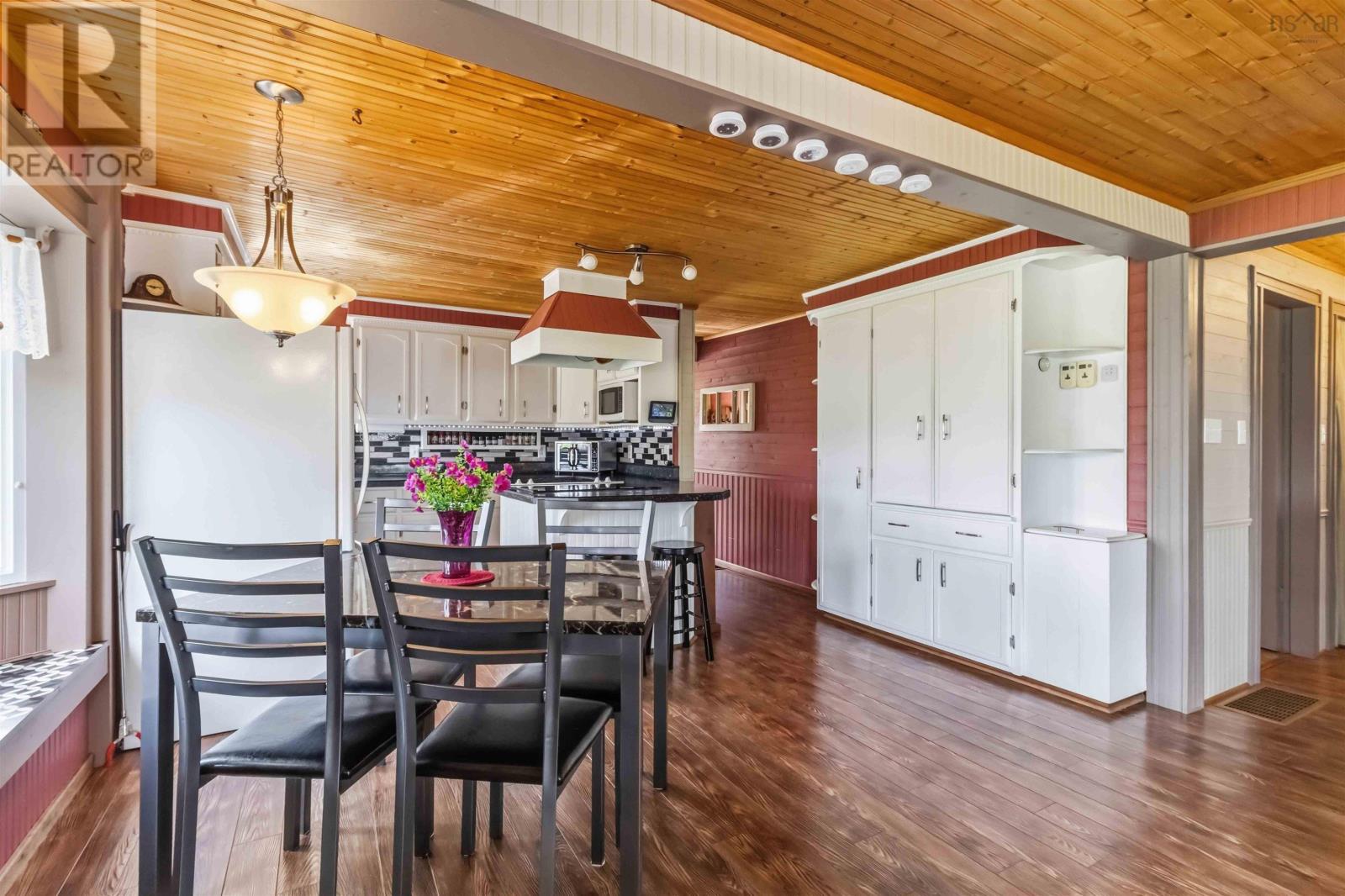 1091 RIDGE Road - 16