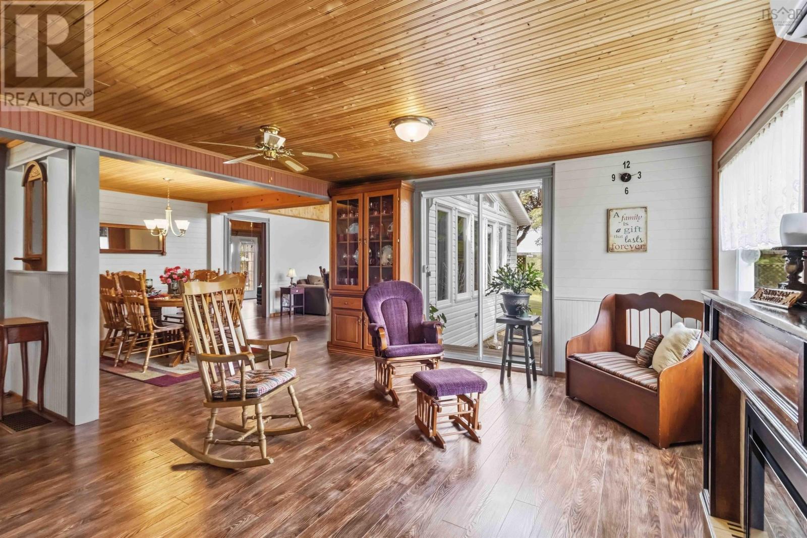 1091 RIDGE Road - 10