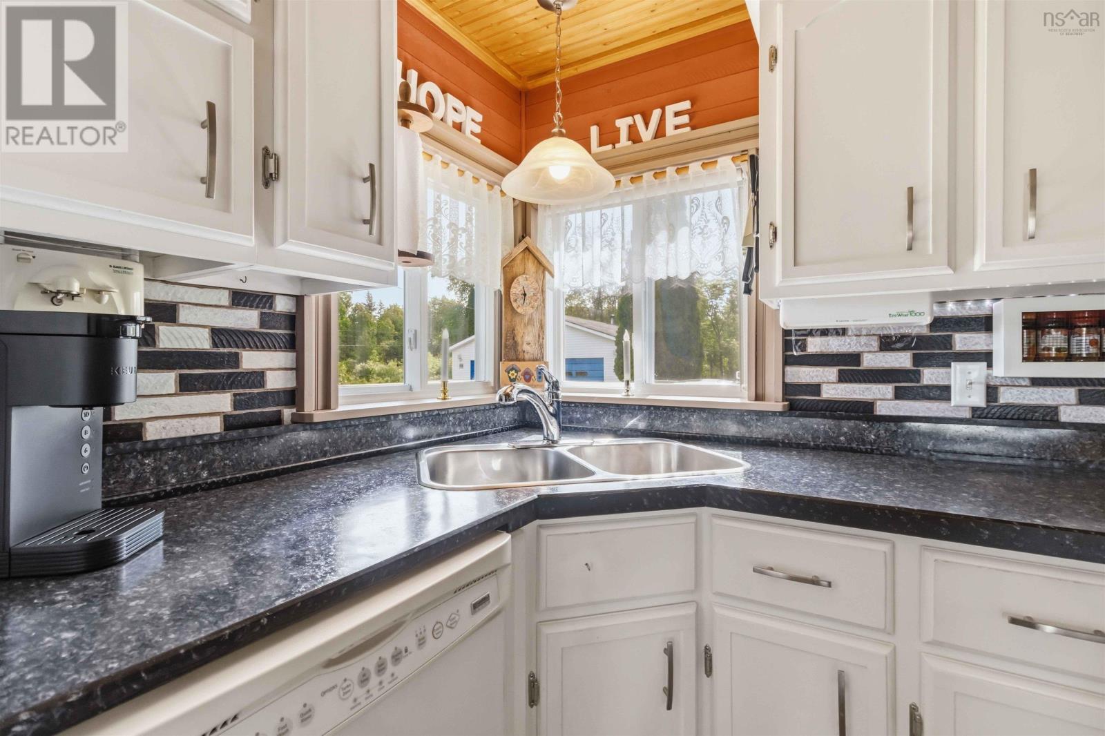 1091 RIDGE Road - 20