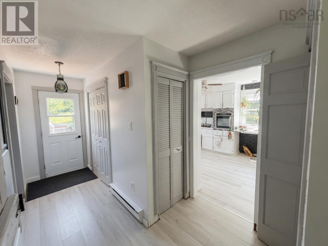 27 Greenridge Drive - 3