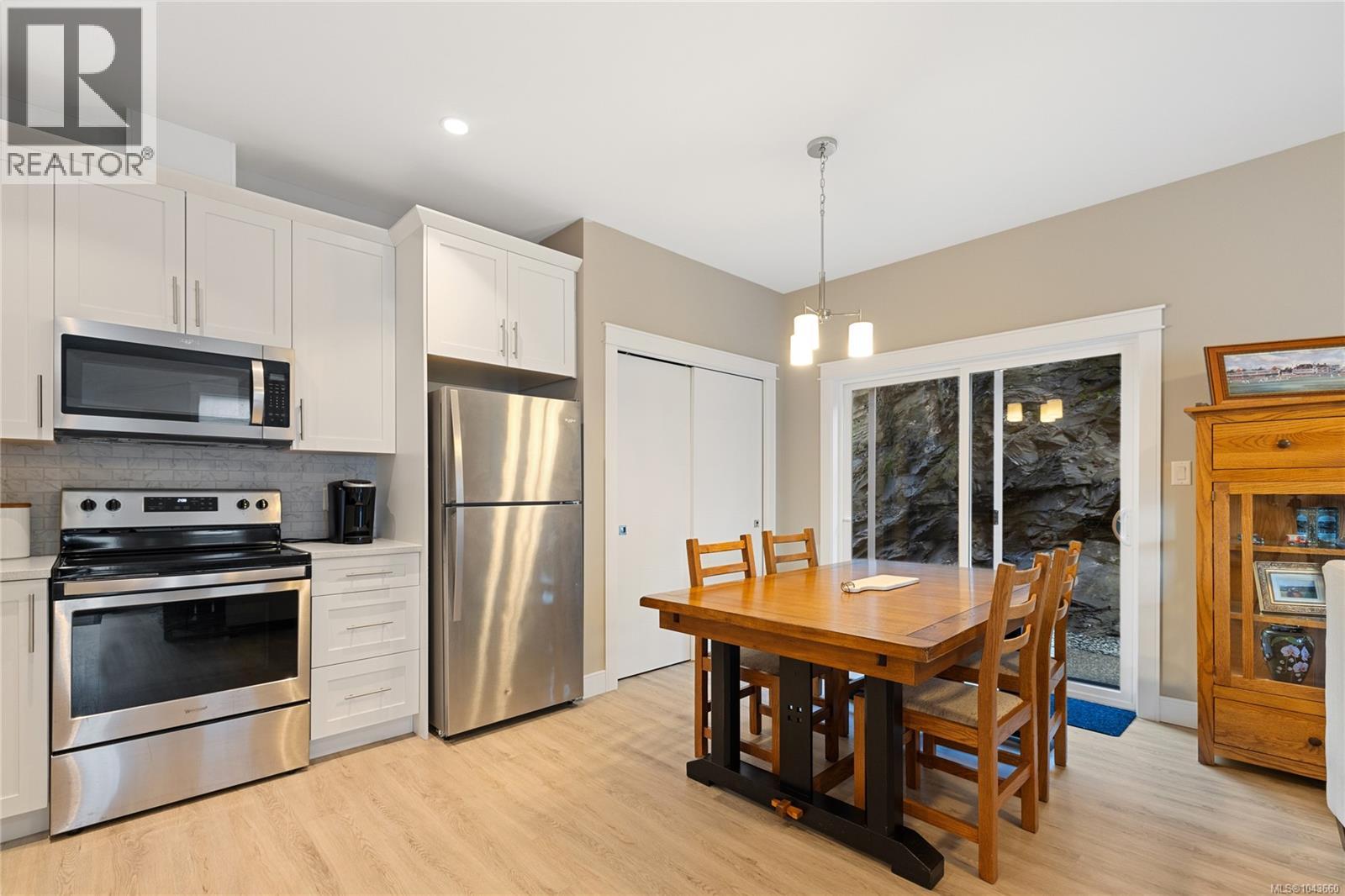 6089 Sansum Dr - 41