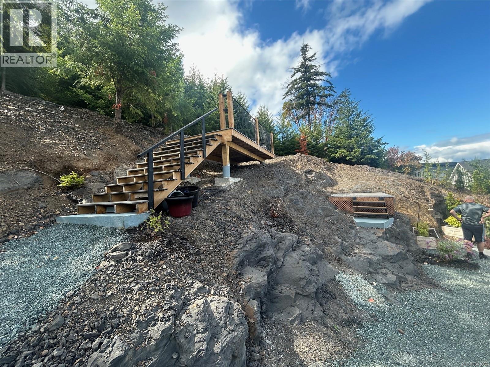 6089 Sansum Dr, Duncan