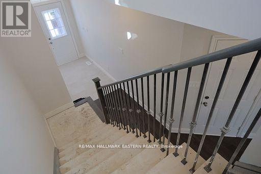 35 COLDBROOK DRIVE - 15