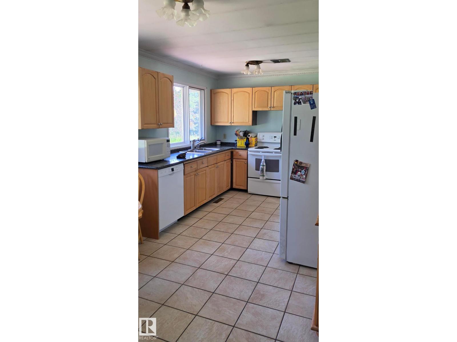 27208 TWP ROAD 522 - Image 12
