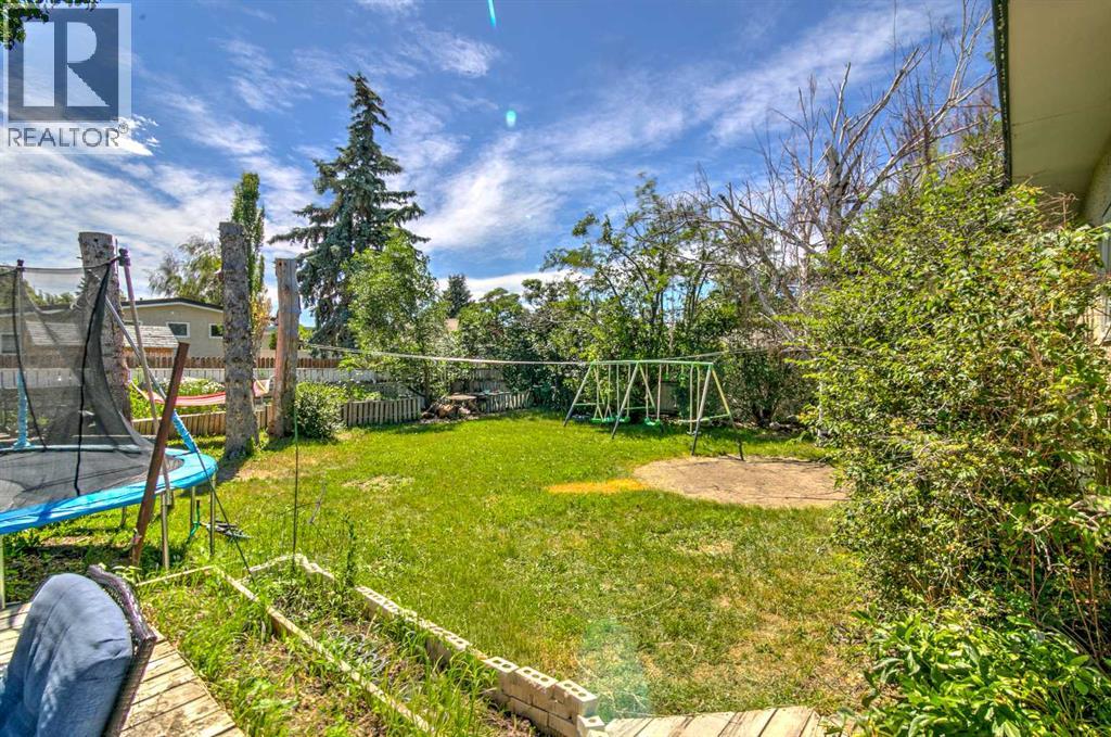 1714 15 Avenue N - Image 37