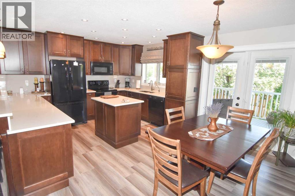 254 Maple Grove Crescent - Image 19
