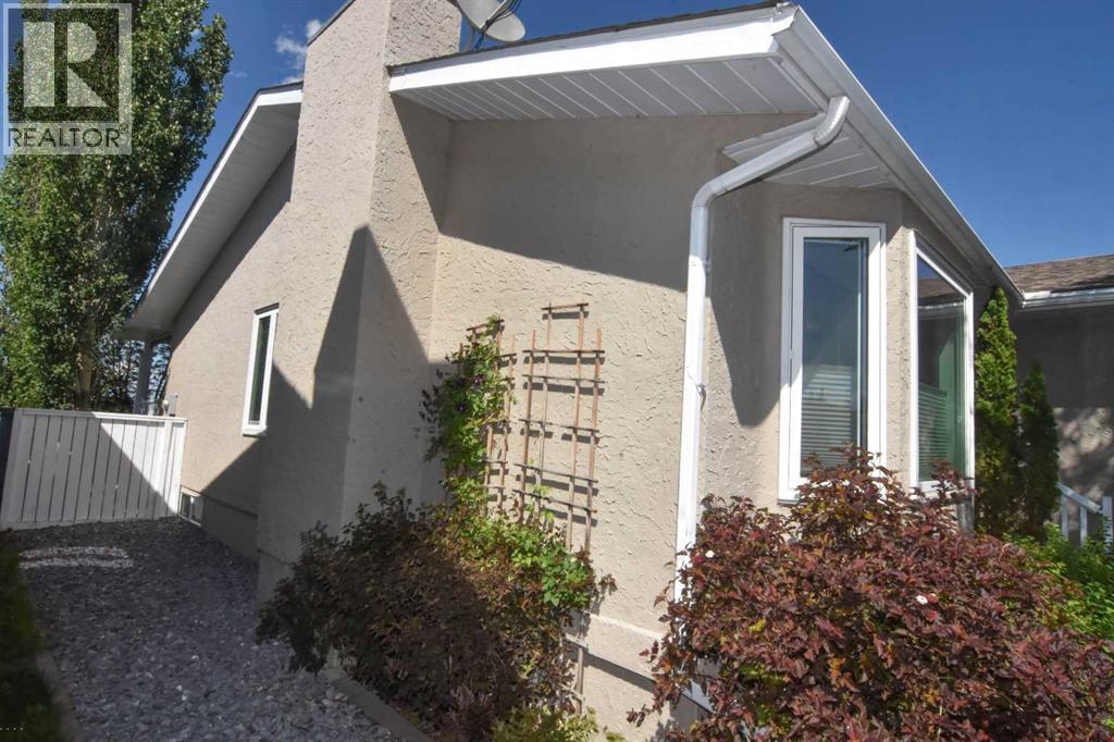 254 Maple Grove Crescent - 6