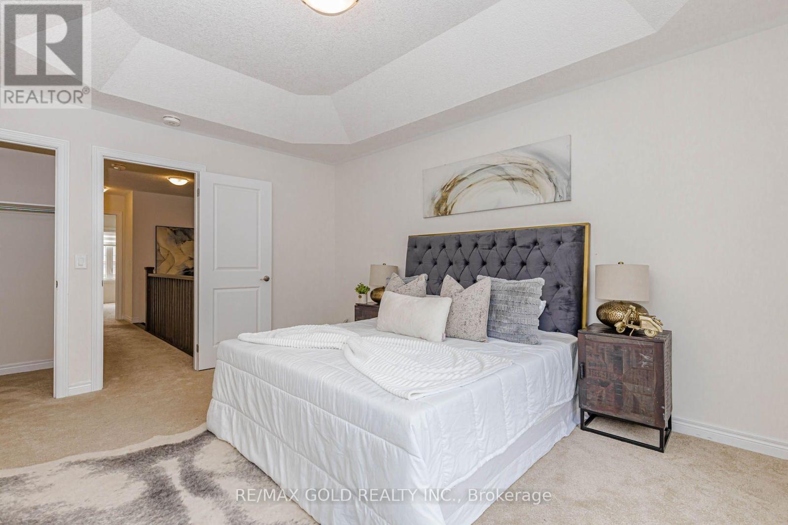 147 BROADACRE DRIVE - 23