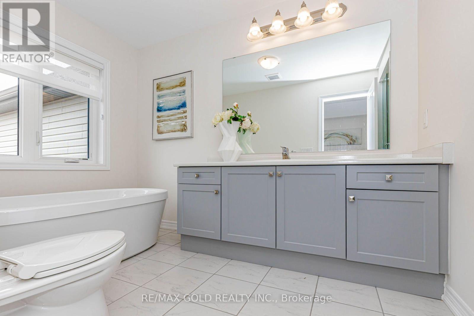 147 BROADACRE DRIVE - 26