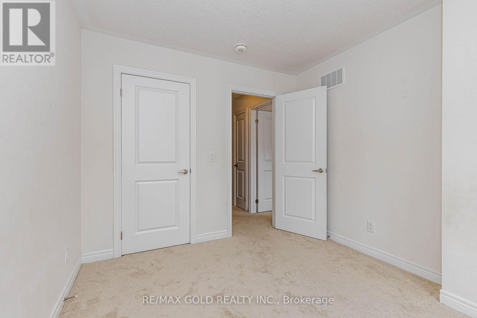 147 BROADACRE DRIVE - 37
