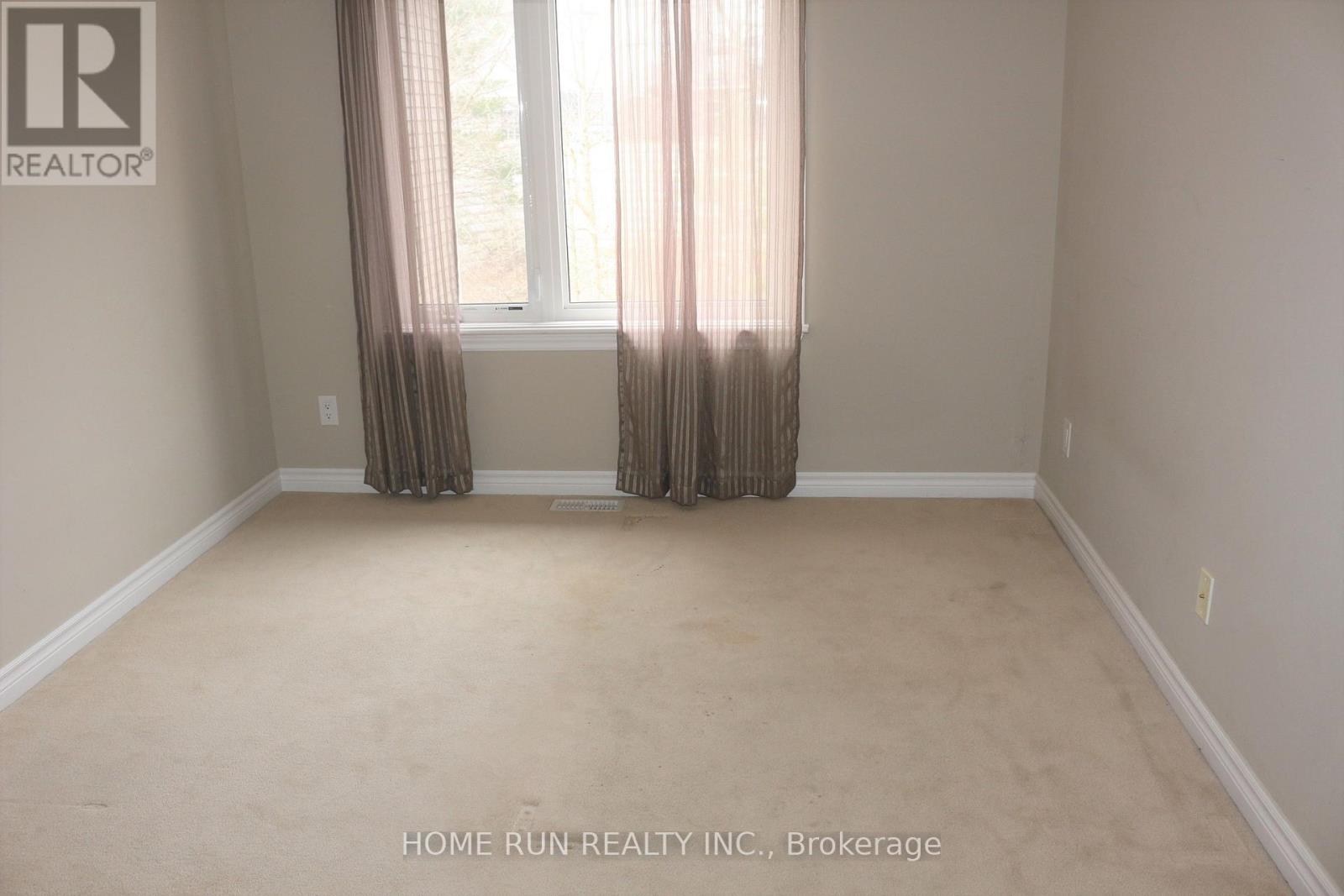 House for Rent in Ottawa – 862 FLETCHER CIRCLE, Ottawa – By Peter Sagos - Image 22