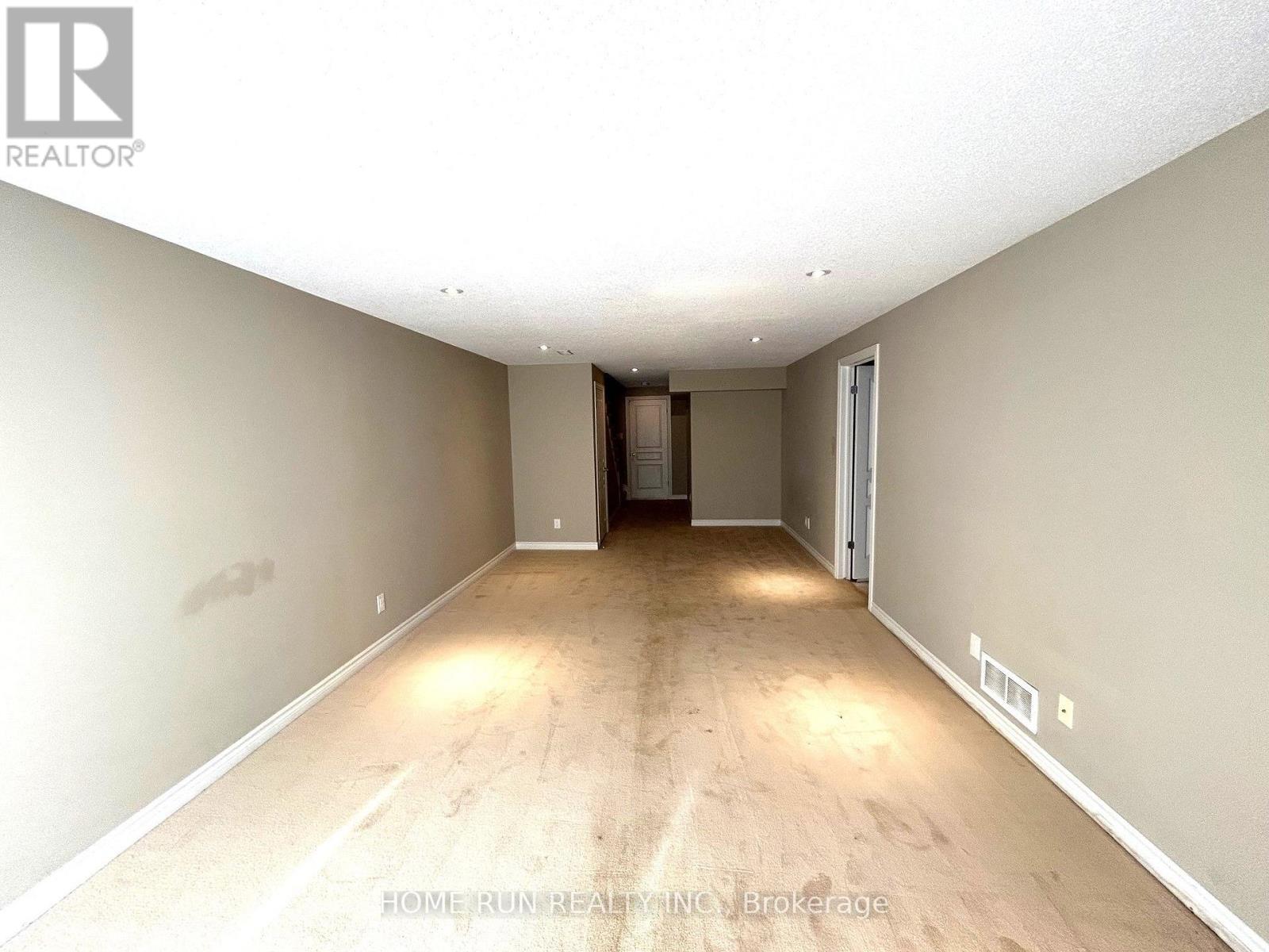 House for Rent in Ottawa – 862 FLETCHER CIRCLE, Ottawa – By Peter Sagos - Image 27