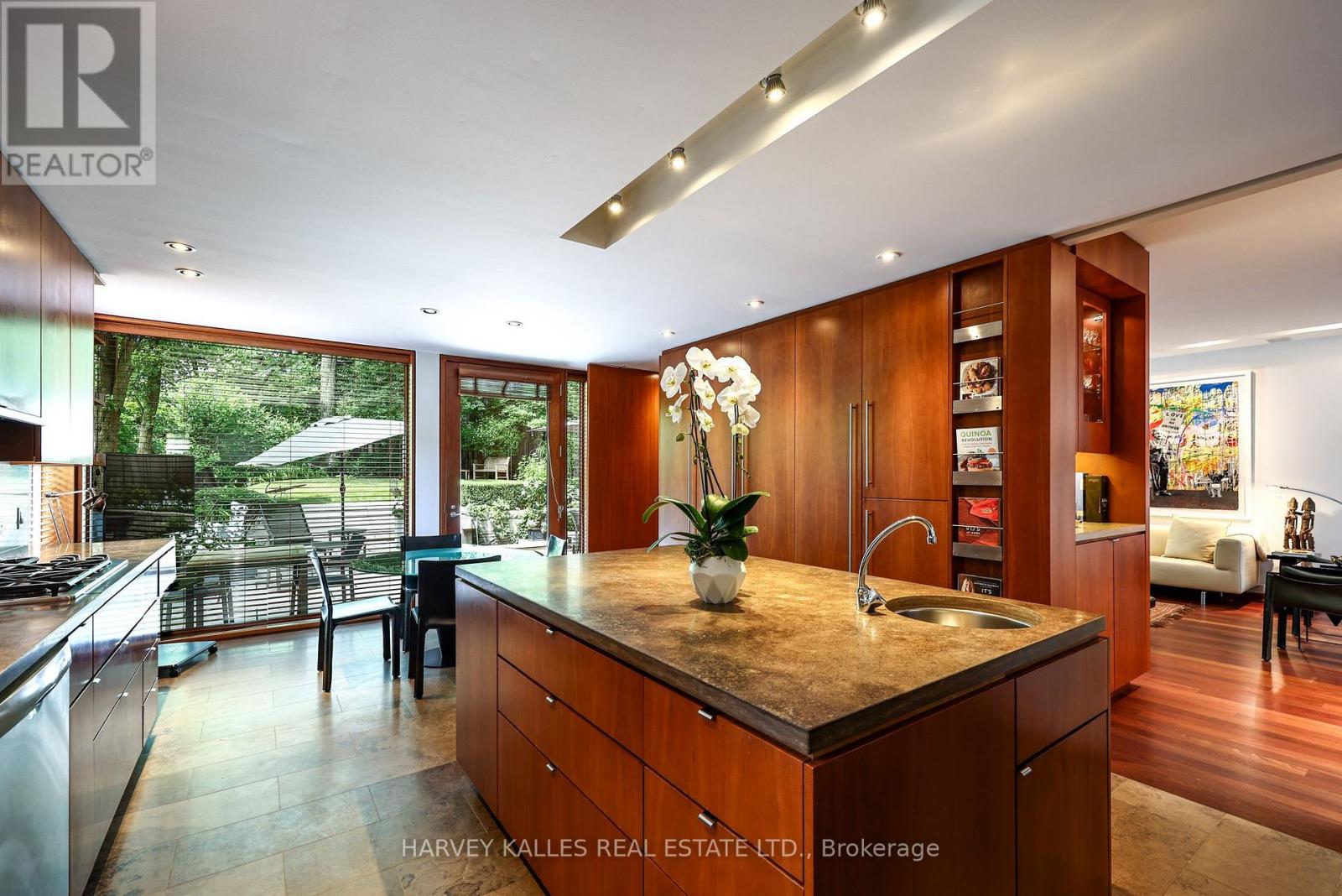 36 MILLBANK AVENUE - 19