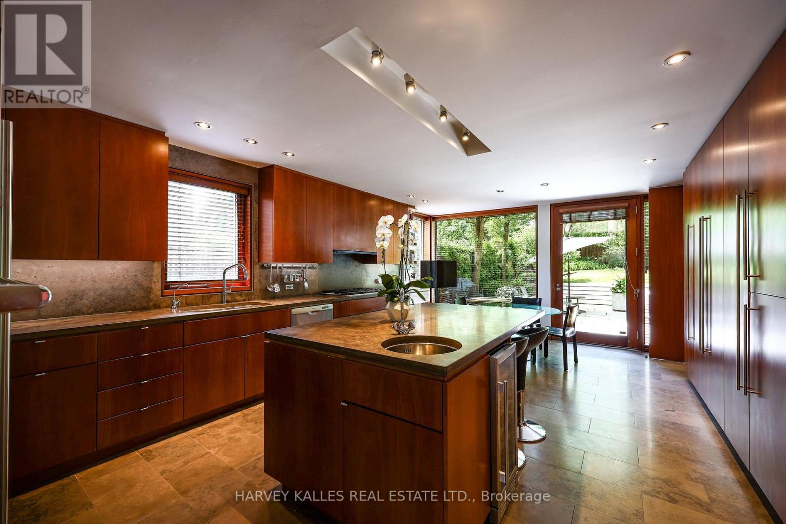 36 MILLBANK AVENUE - 18