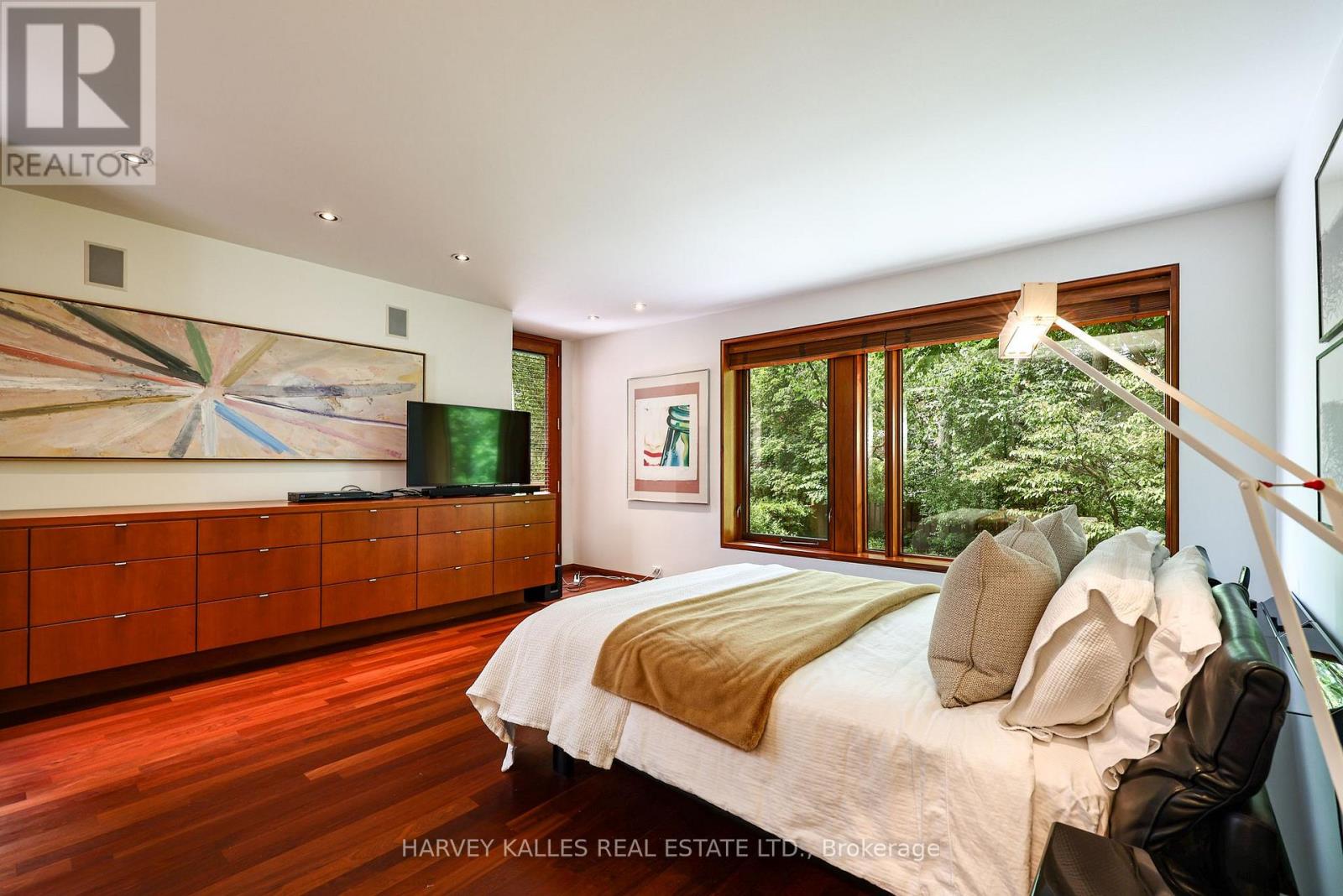 36 MILLBANK AVENUE - 28