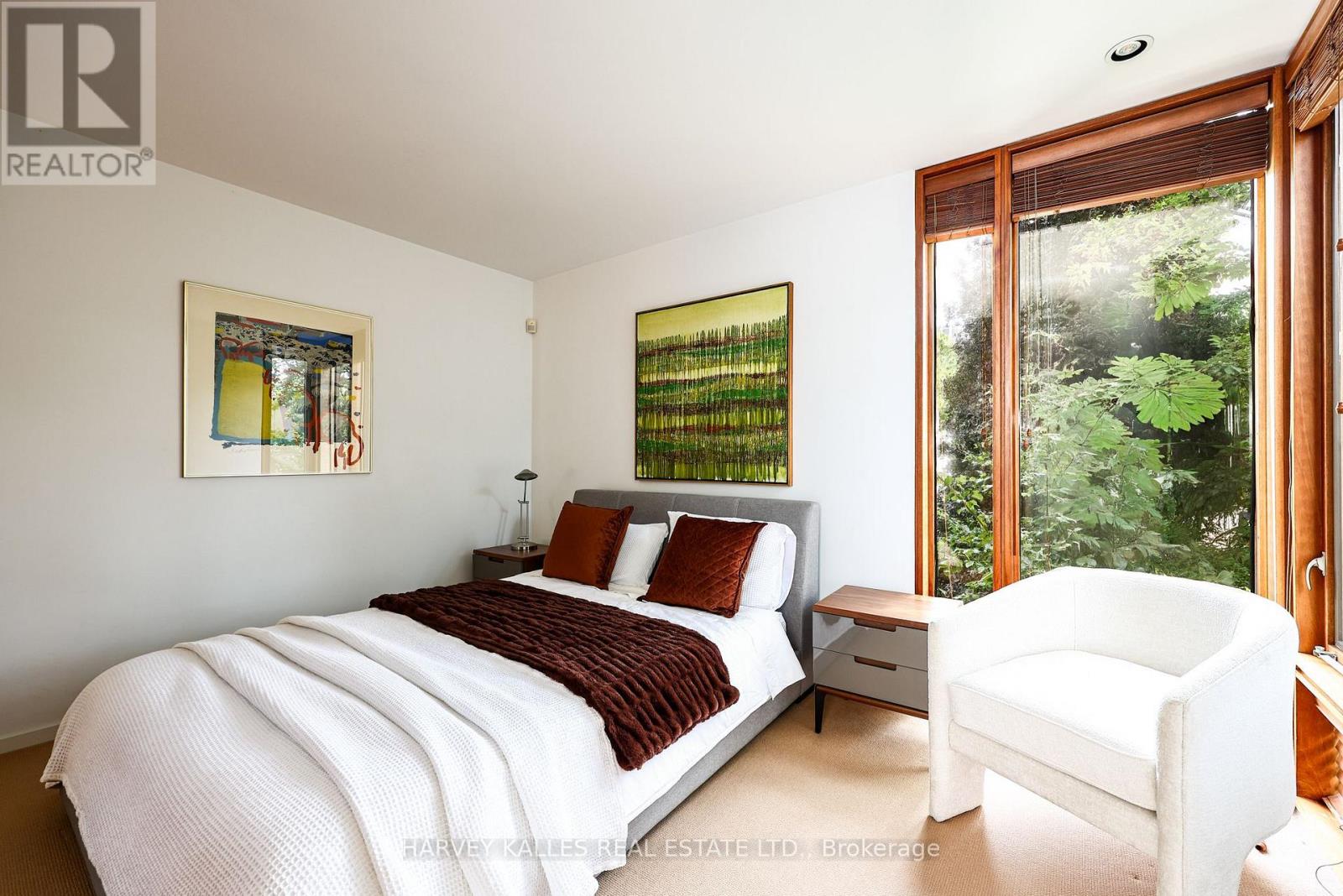 36 MILLBANK AVENUE - 32