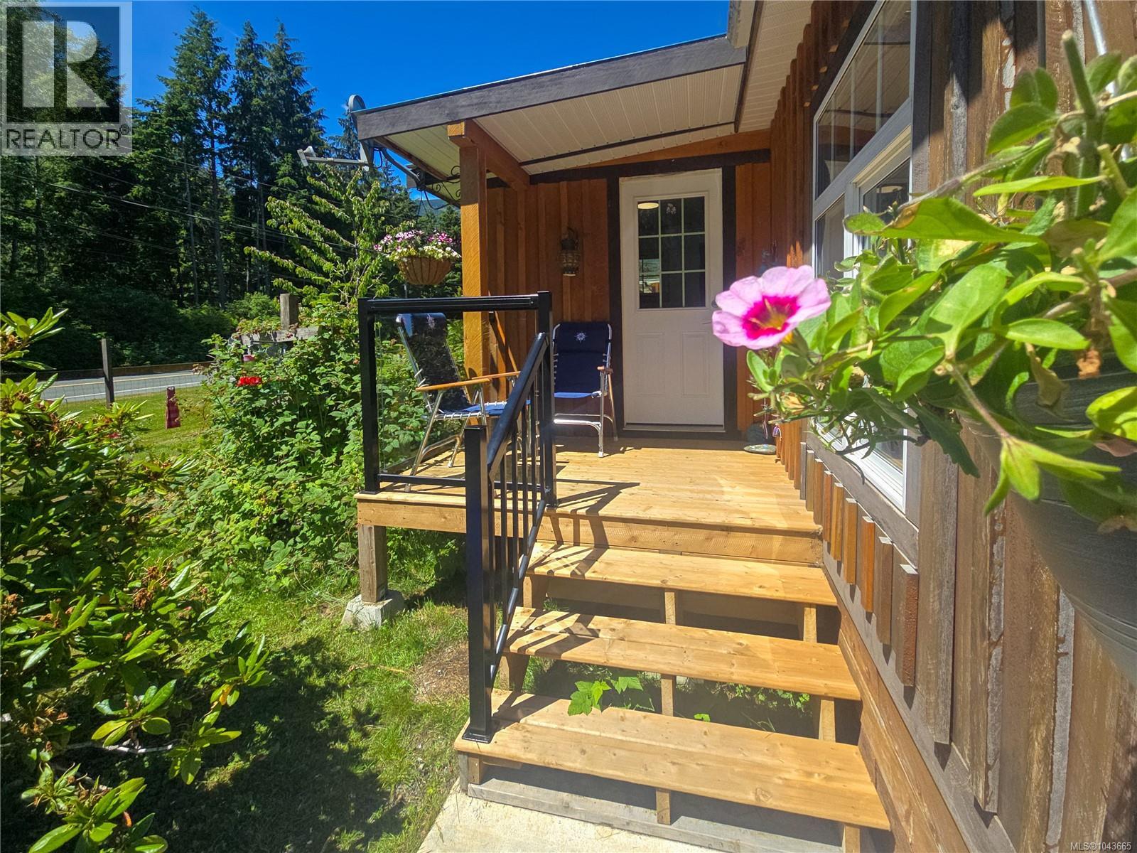 754 Sayward Rd - Image 10