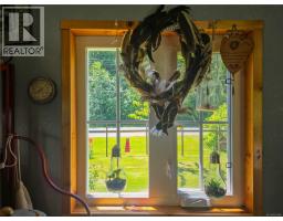 754 Sayward Rd, Sayward, BC V0P1R0 Photo 21