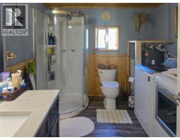 754 Sayward Rd, Sayward, BC V0P1R0 Photo 36