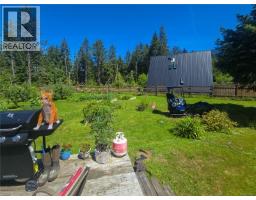 754 Sayward Rd, Sayward, BC V0P1R0 Photo 25