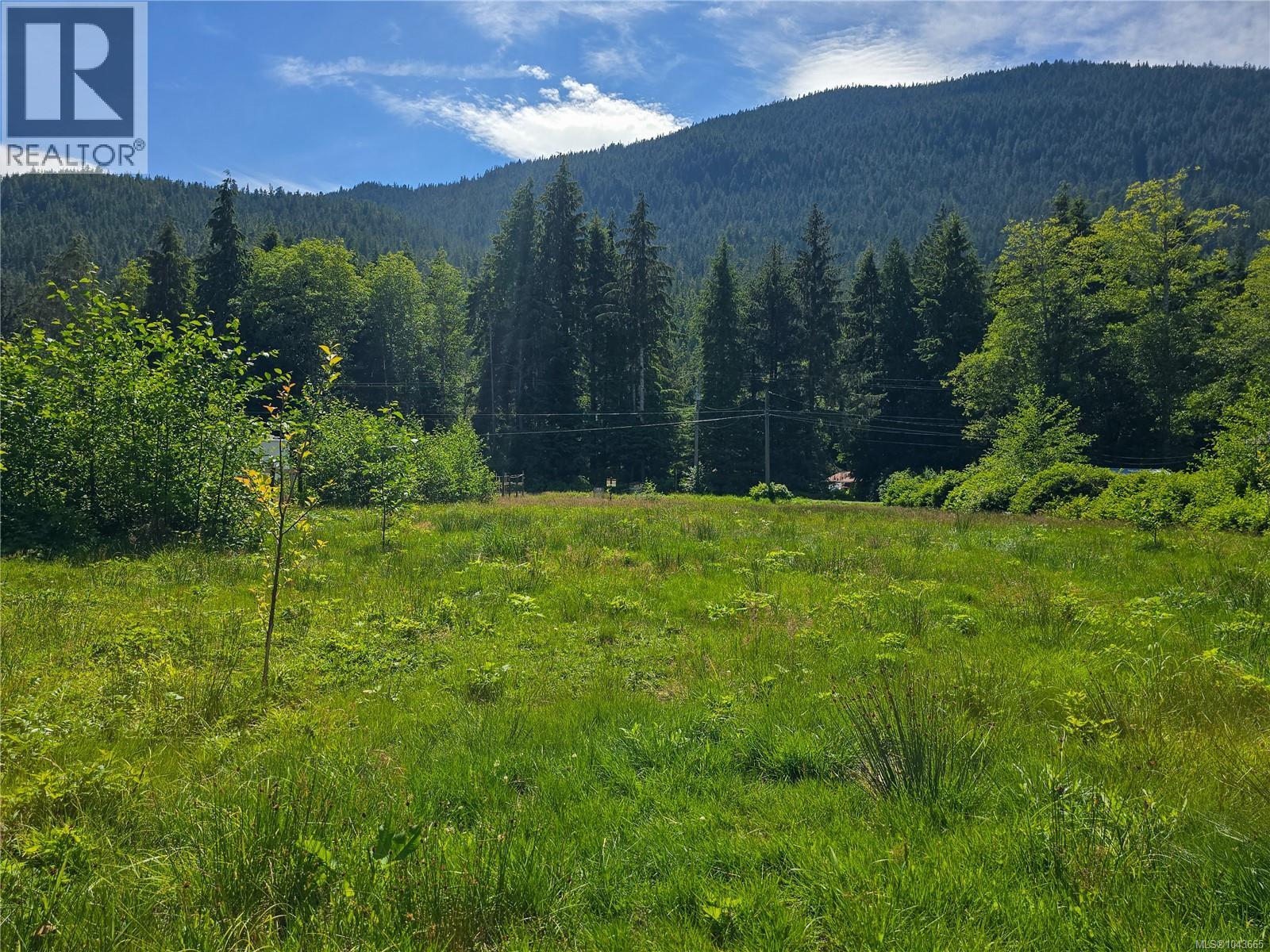 754 Sayward Rd - 9
