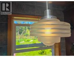 754 Sayward Rd, Sayward, BC V0P1R0 Photo 18