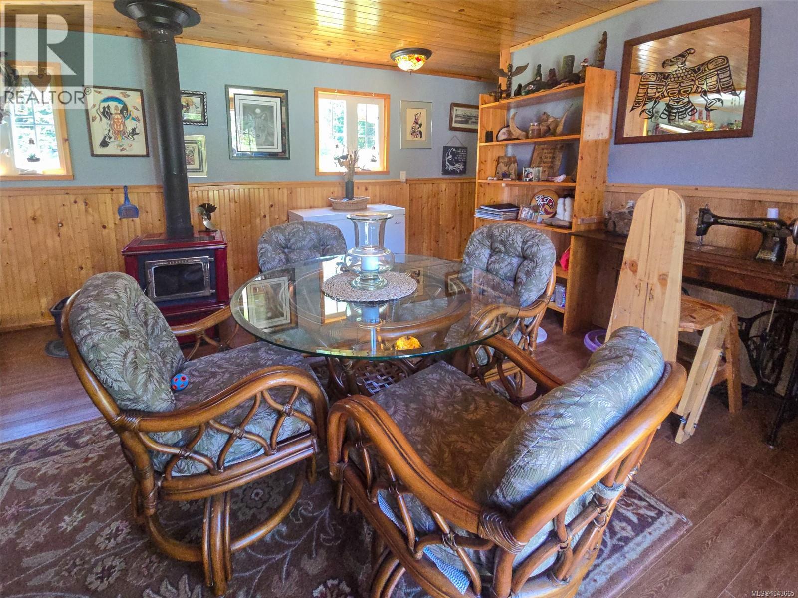 754 Sayward Rd - 22