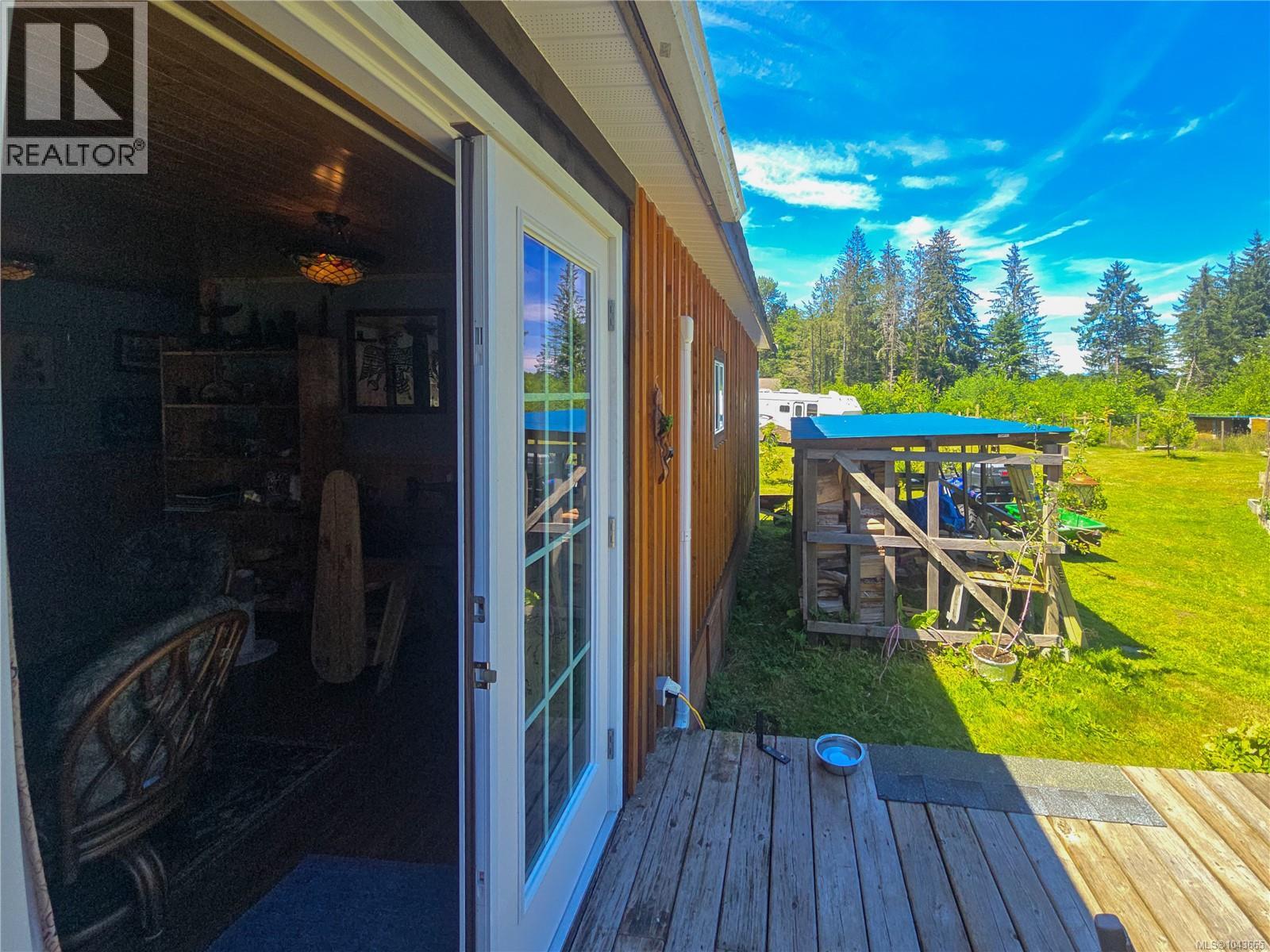 754 Sayward Rd - 23