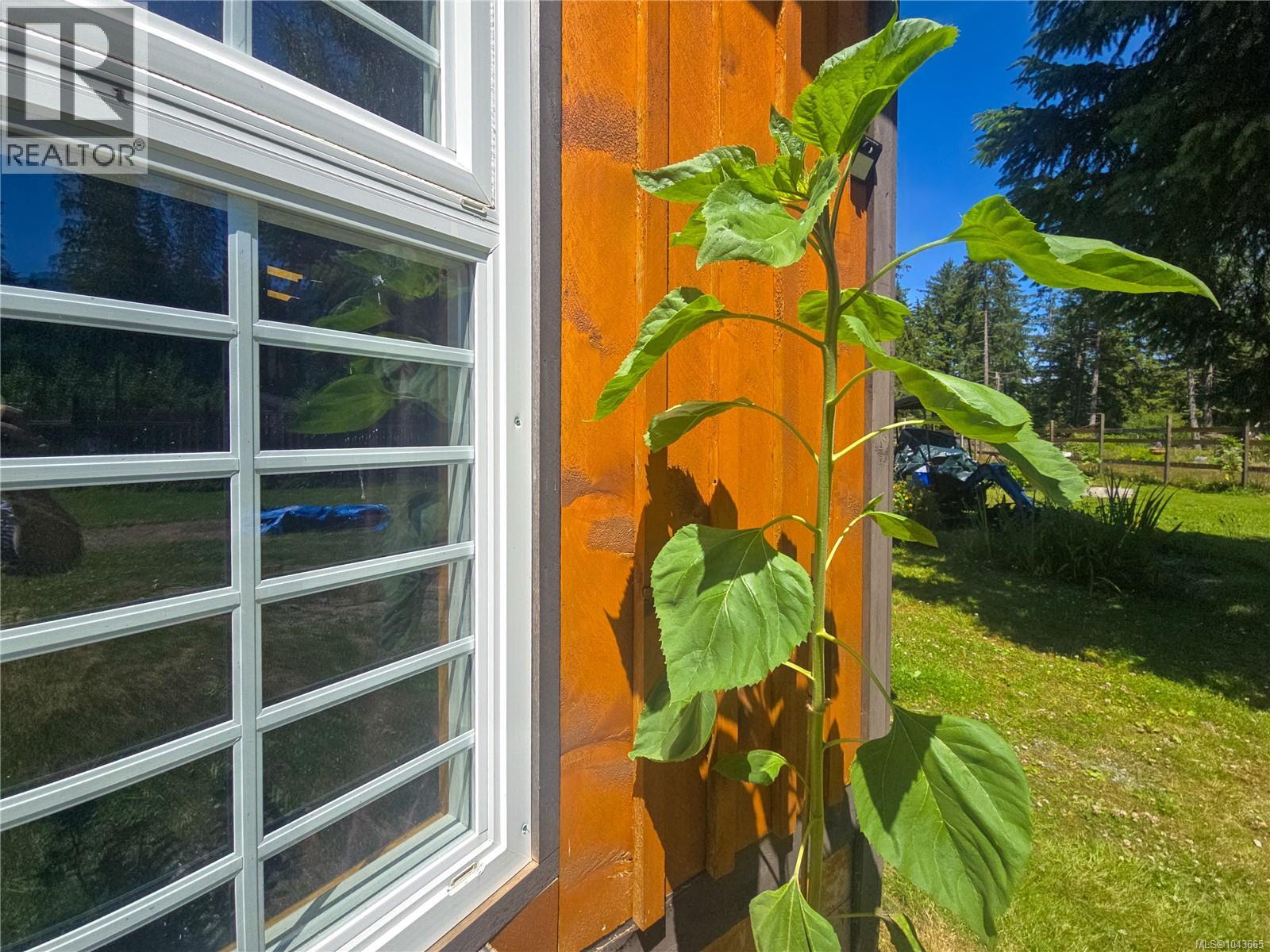 754 Sayward Rd - 55