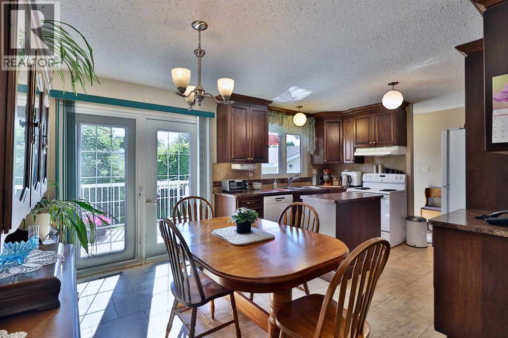 4407 66 Street - 10