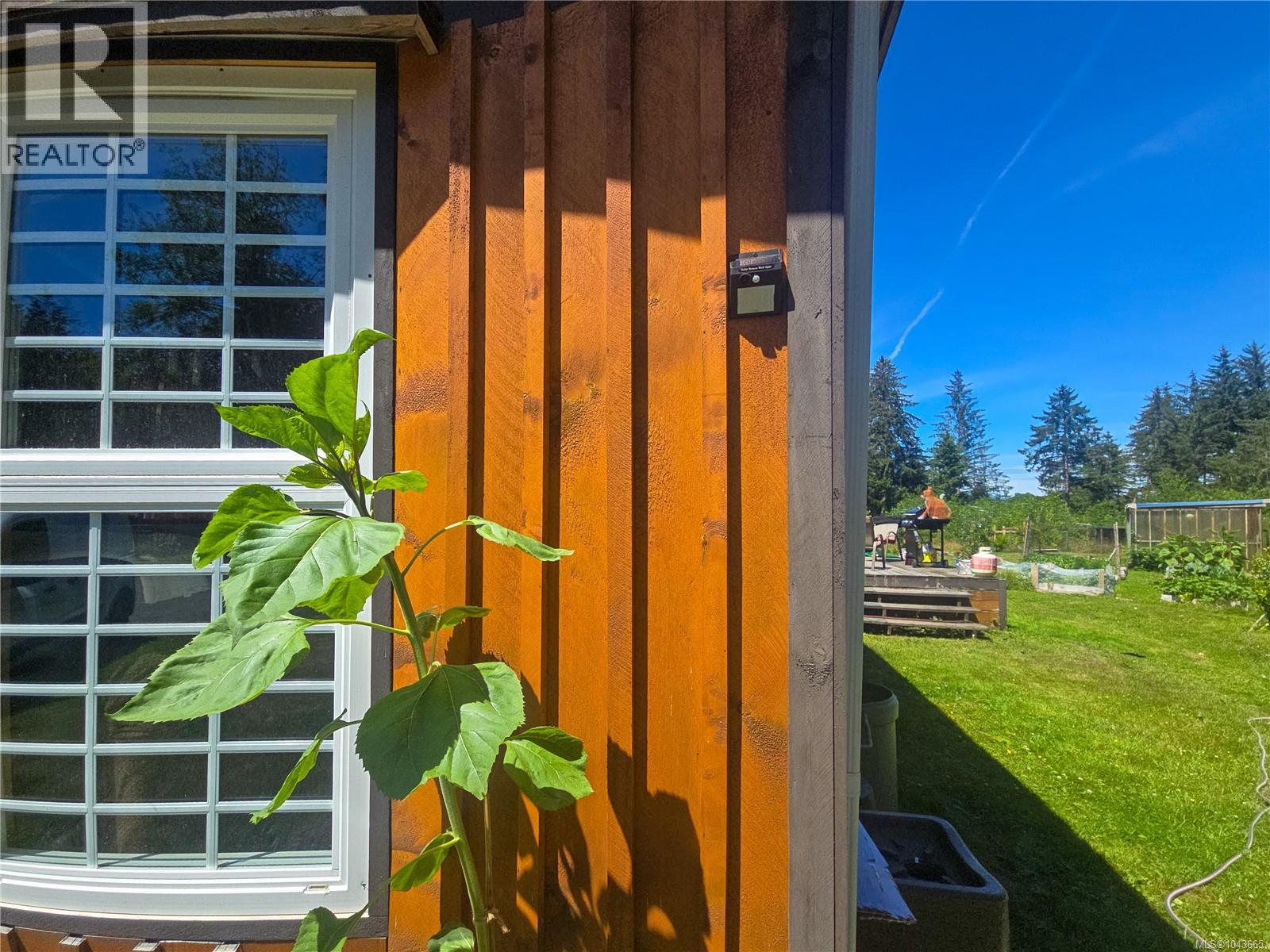 754 Sayward Rd - 56