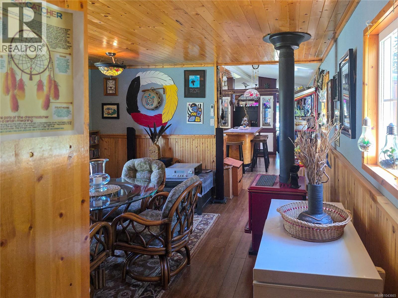 754 Sayward Rd - 43
