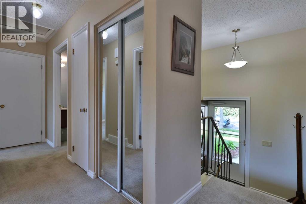 4407 66 Street - 16
