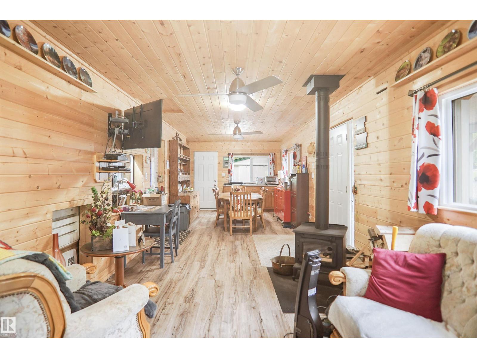 549 11207 TWP ROAD 564 - 14